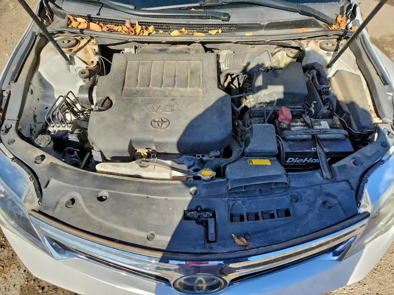 2015 TOYOTA AVALON XLE  