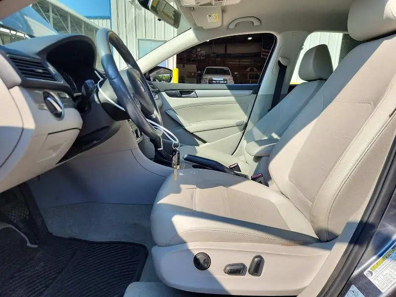 2014 VOLKSWAGEN PASSAT S  