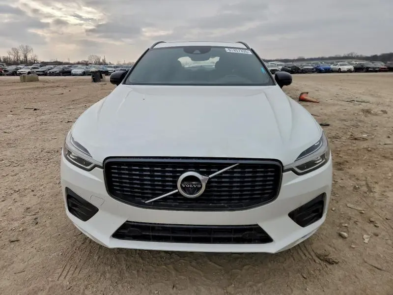 2021 VOLVO XC60 T5 R-DESIGN  