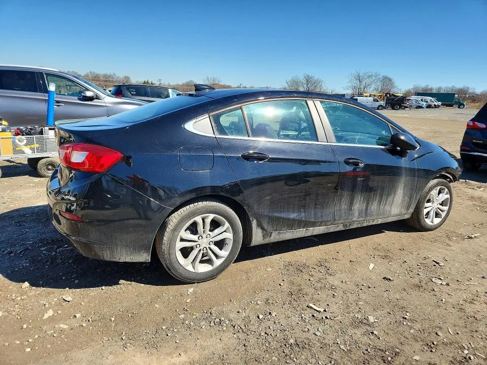 2019 CHEVROLET CRUZE LT  