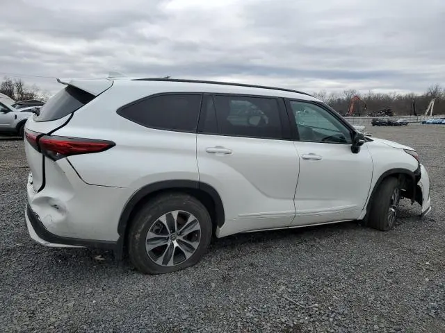 2022 TOYOTA HIGHLANDER XSE  