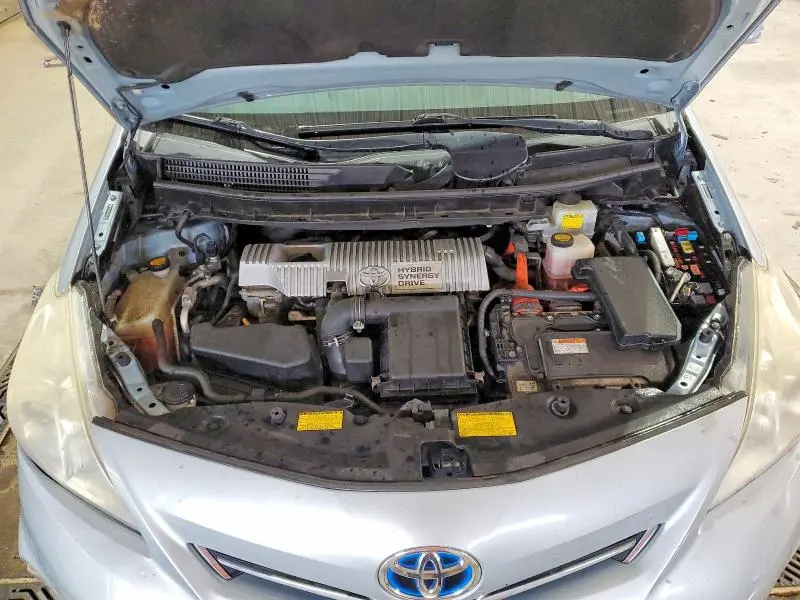 2012 TOYOTA PRIUS V TWO  