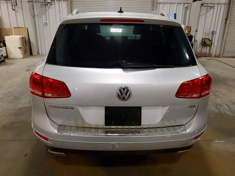 2013 VOLKSWAGEN TOUAREG V6 TDI  