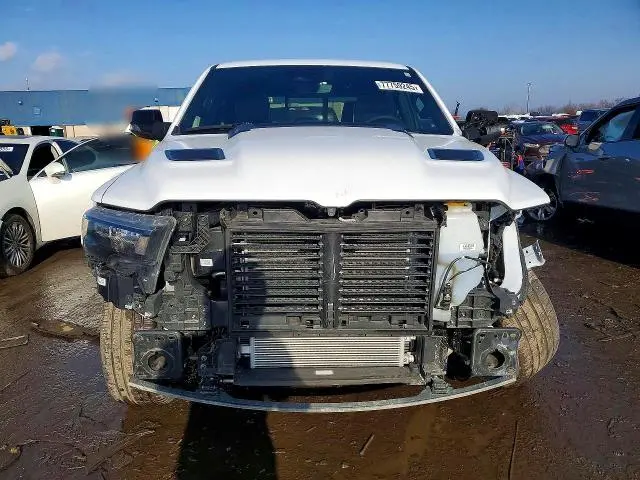 2025 RAM 1500 LARAMIE  