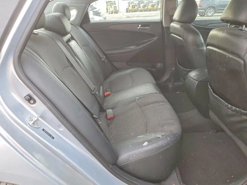 2011 HYUNDAI SONATA SE  