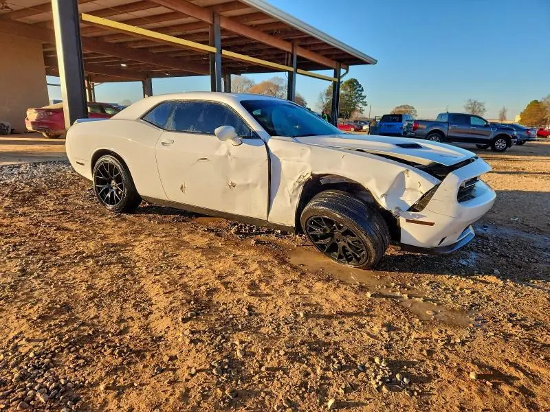 2015 DODGE CHALLENGER SXT PLUS  