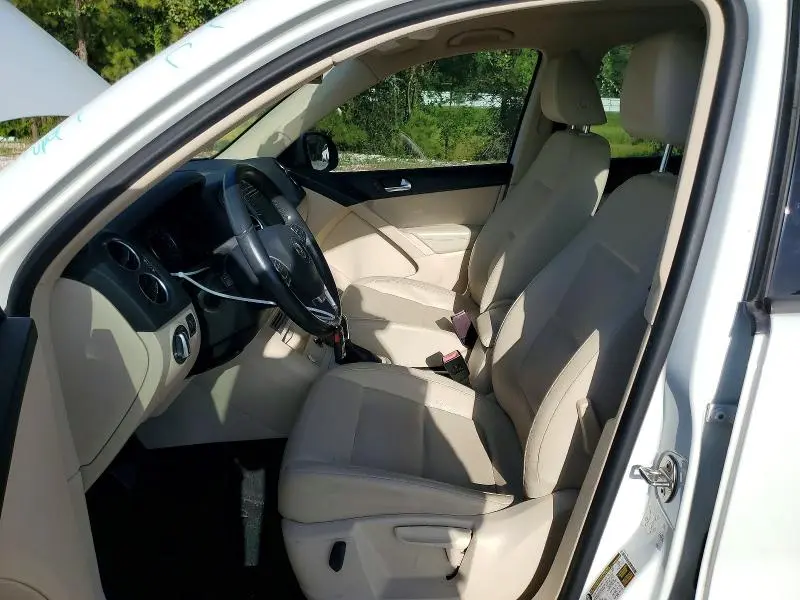 2017 VOLKSWAGEN TIGUAN S  