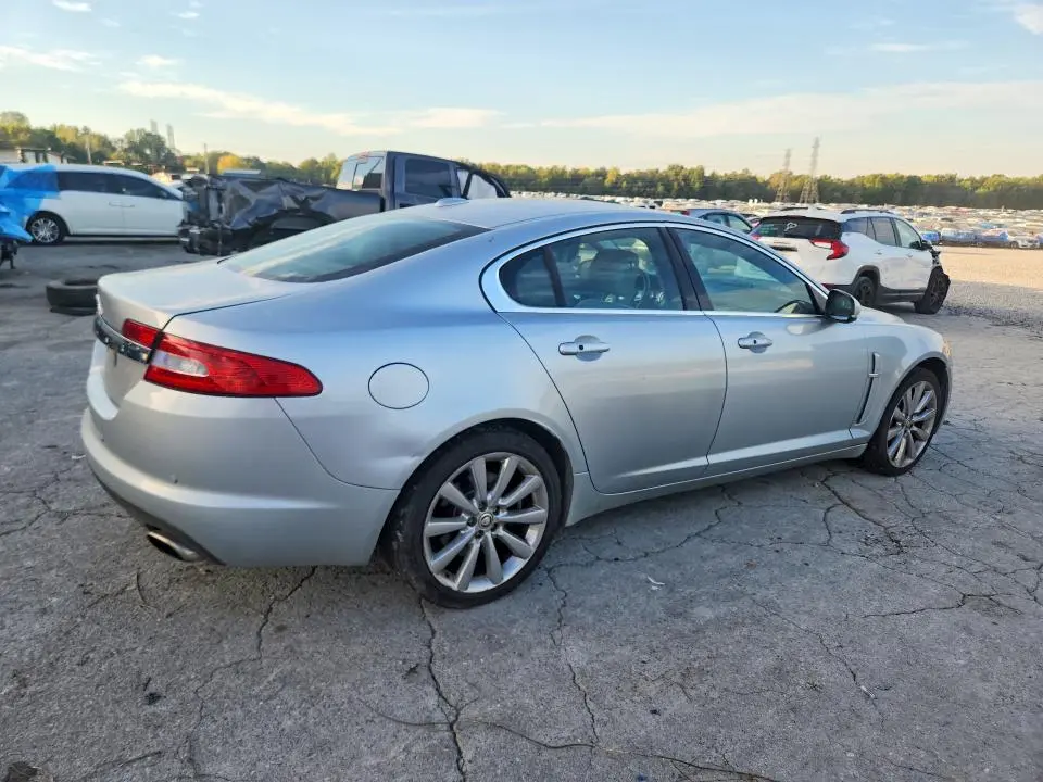 2010 JAGUAR XF PREMIUM  