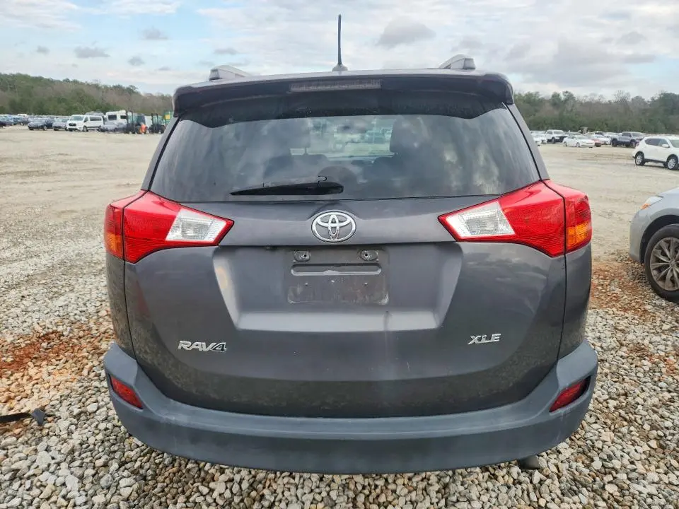 2015 TOYOTA RAV4 XLE  