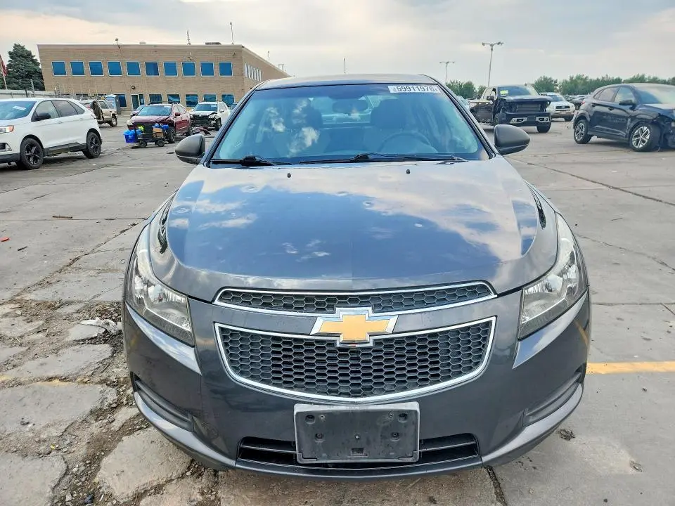 2013 CHEVROLET CRUZE LS  
