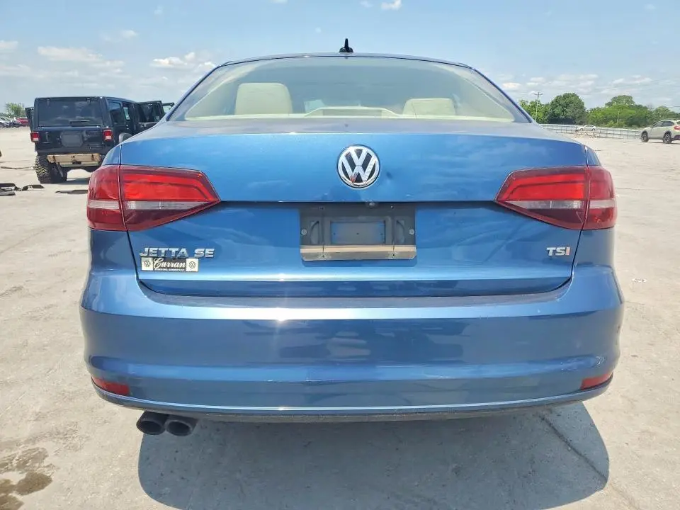2016 VOLKSWAGEN JETTA SE  
