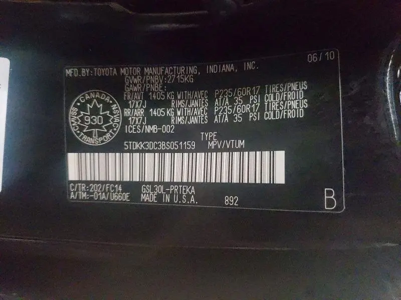 2011 TOYOTA SIENNA   