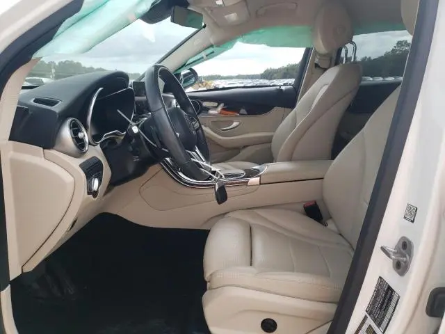 2022 MERCEDES-BENZ GLC 300  