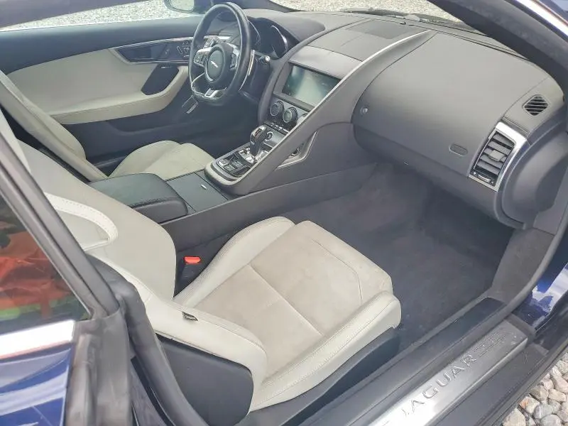 2019 JAGUAR F-TYPE   