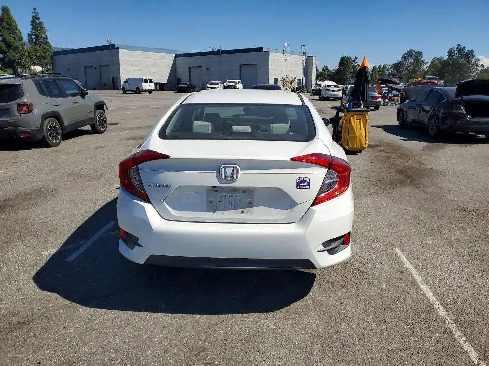 2018 HONDA CIVIC LX  