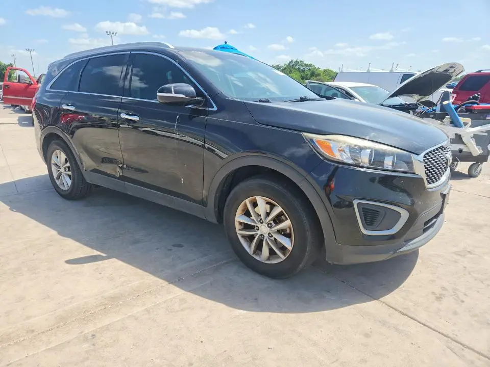 2016 KIA SORENTO LX  