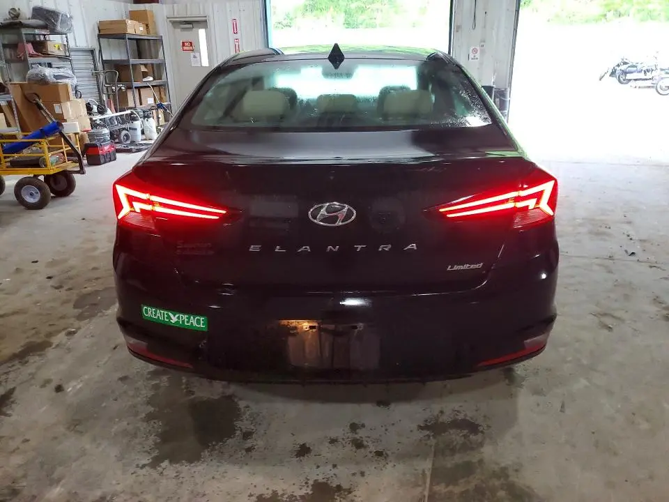 2019 HYUNDAI ELANTRA LIMITED  