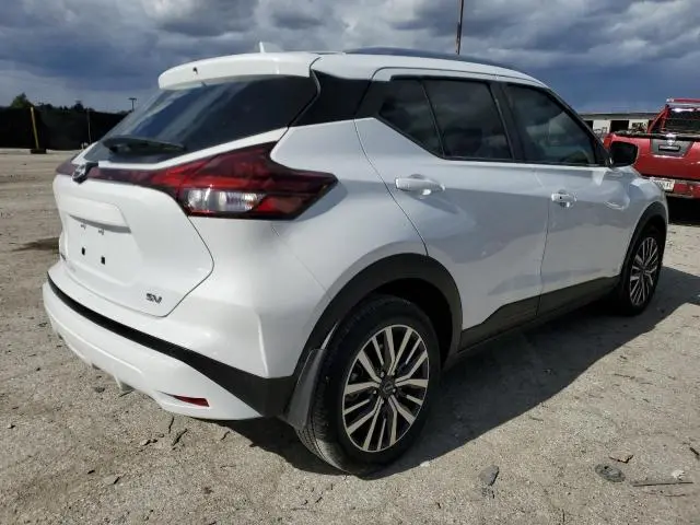 2024 NISSAN KICKS SV  