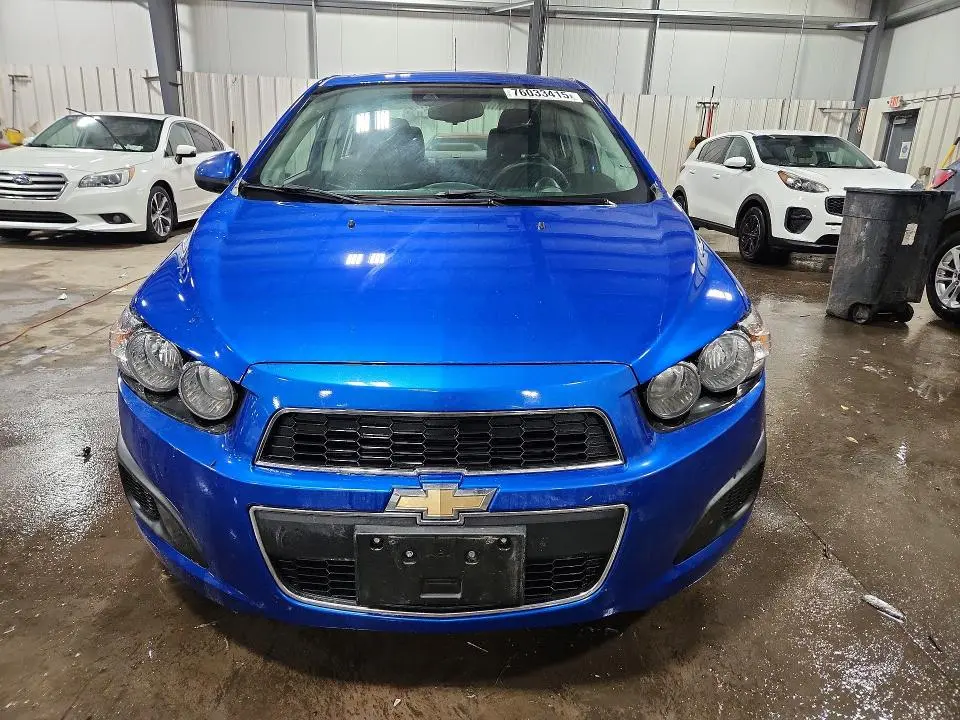 2016 CHEVROLET SONIC LT  