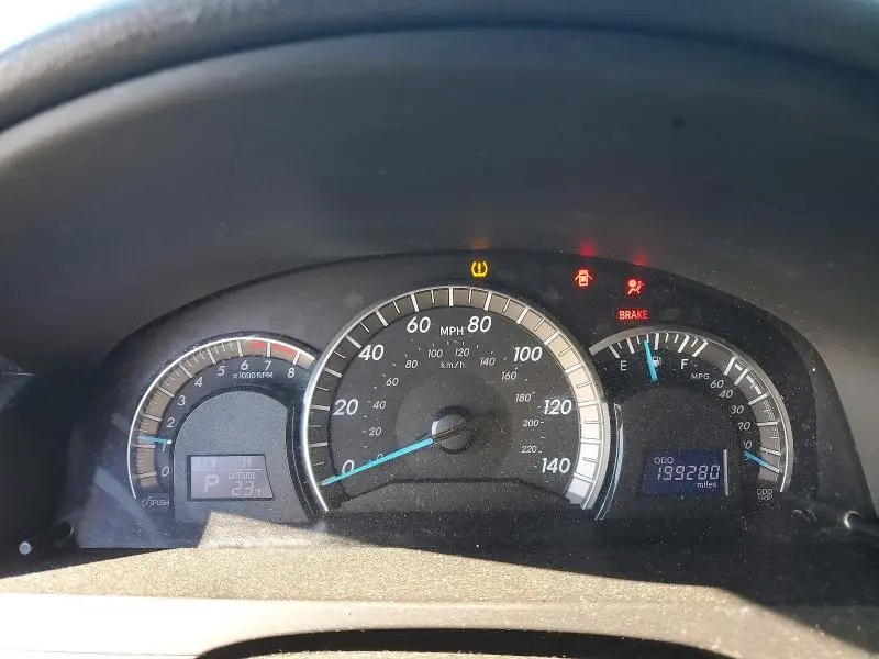 2012 TOYOTA CAMRY BASE  