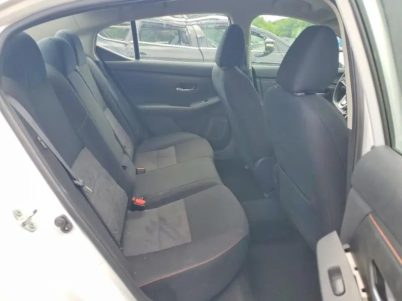 2024 NISSAN SENTRA SR  
