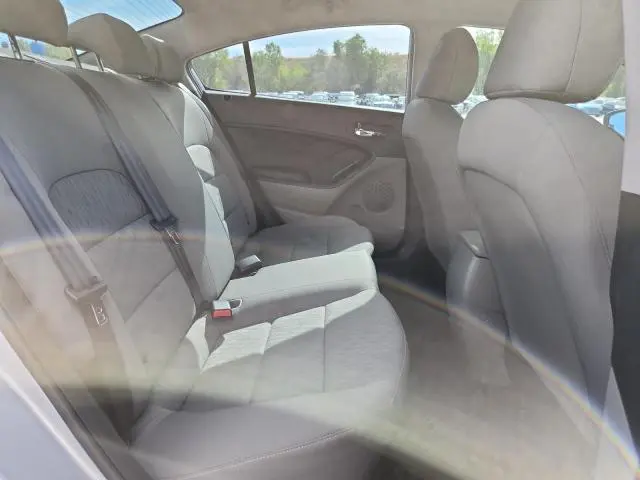 2016 KIA FORTE LX  
