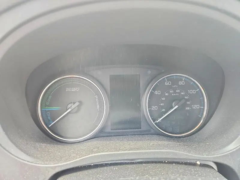 2018 MITSUBISHI OUTLANDER SE  