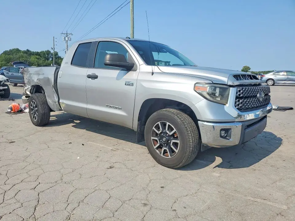 2018 TOYOTA TUNDRA SR5  