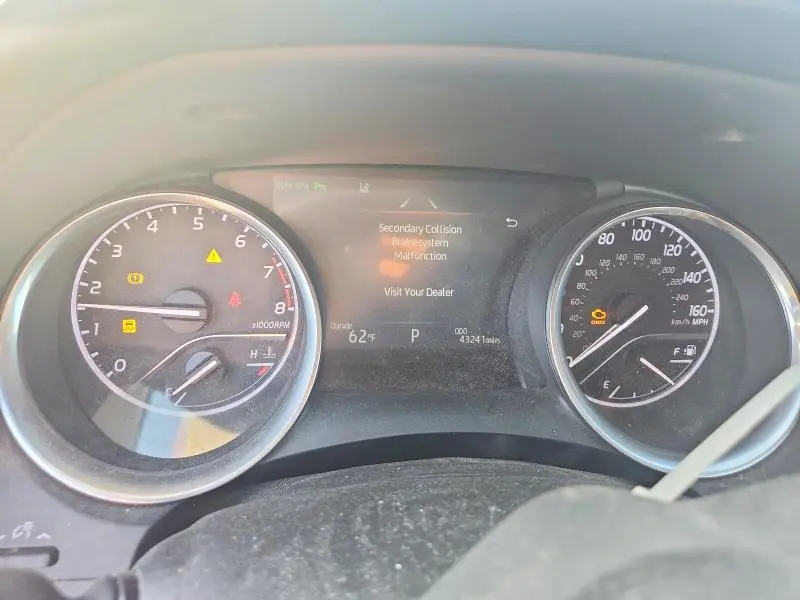 2018 TOYOTA CAMRY XLE  