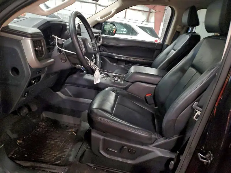 2023 FORD EXPEDITION XLT  