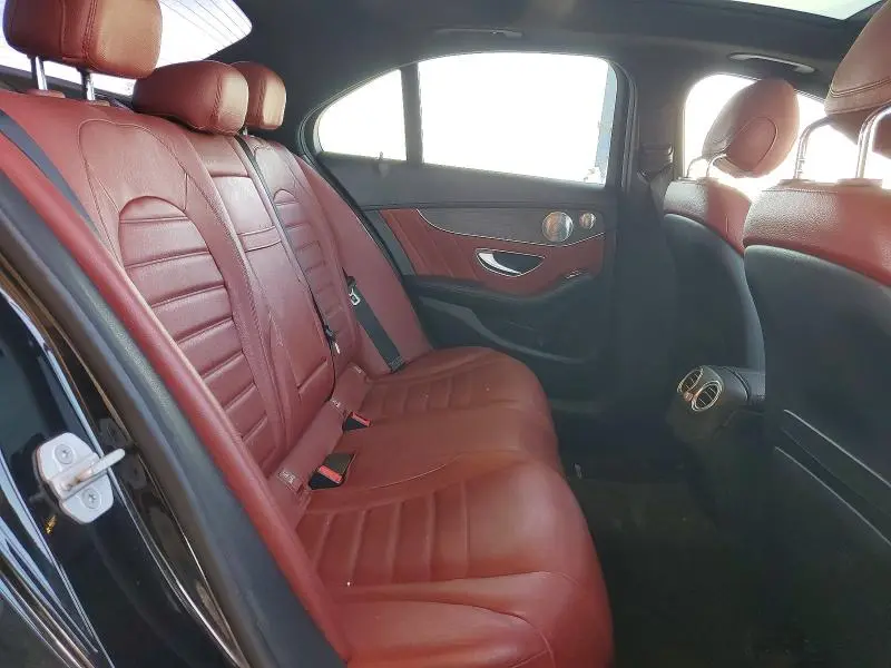 2015 MERCEDES-BENZ C 300  