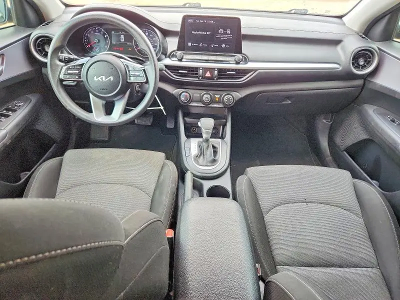 2022 KIA FORTE LXS  