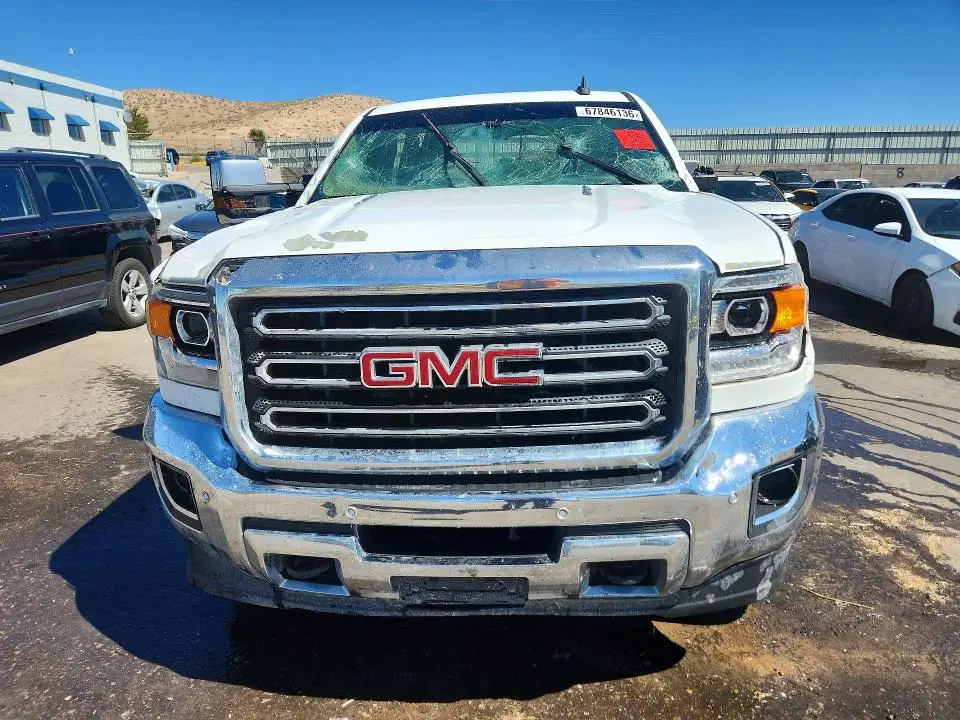2016 GMC SIERRA K2500 SLT  