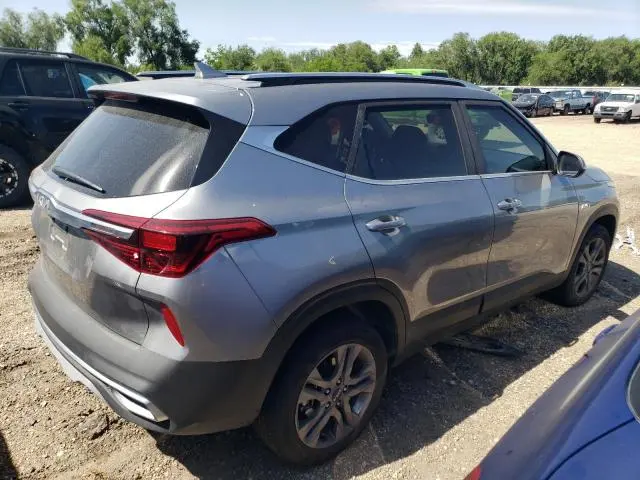 2023 KIA SELTOS S  