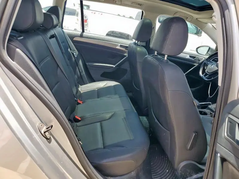 2015 VOLKSWAGEN GOLF SPORTWAGEN TDI S  