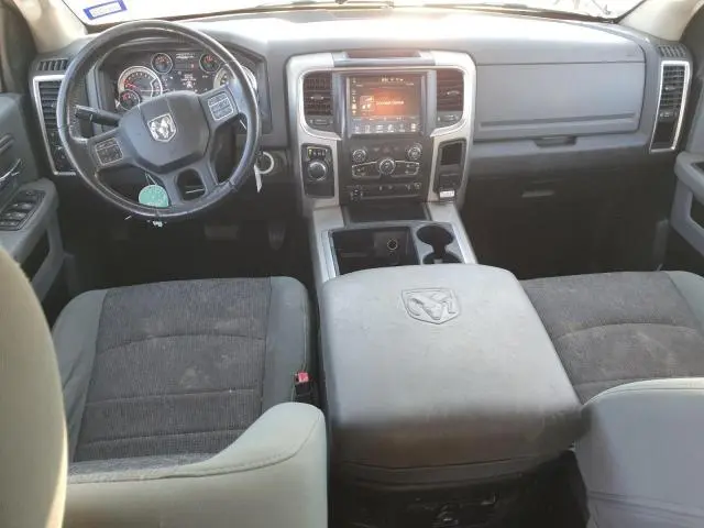 2015 RAM 1500 SLT