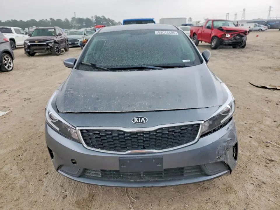 2017 KIA FORTE S  