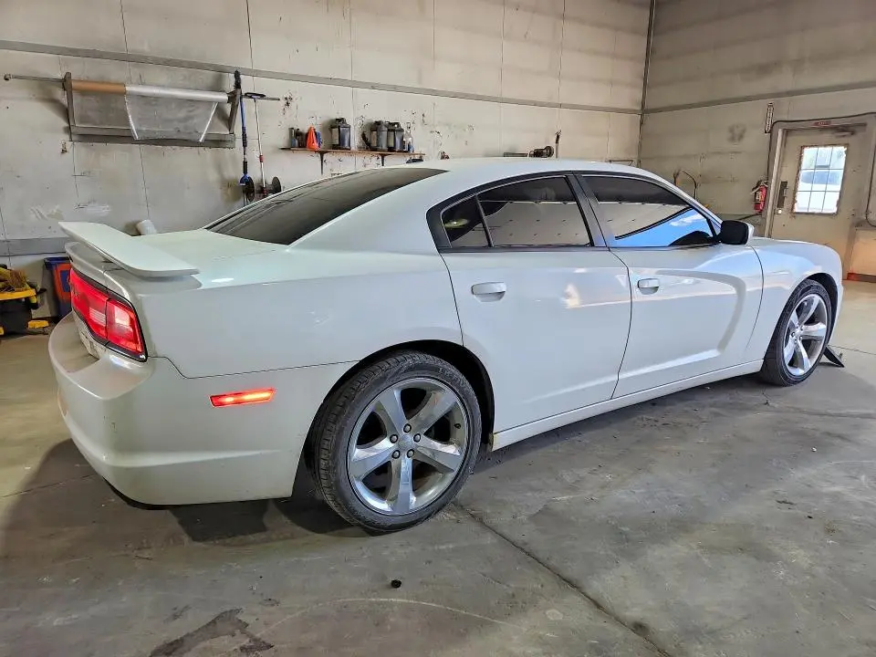 2013 DODGE CHARGER SXT  