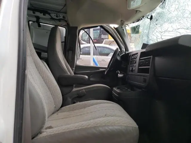 2011 GMC SAVANA G1500  