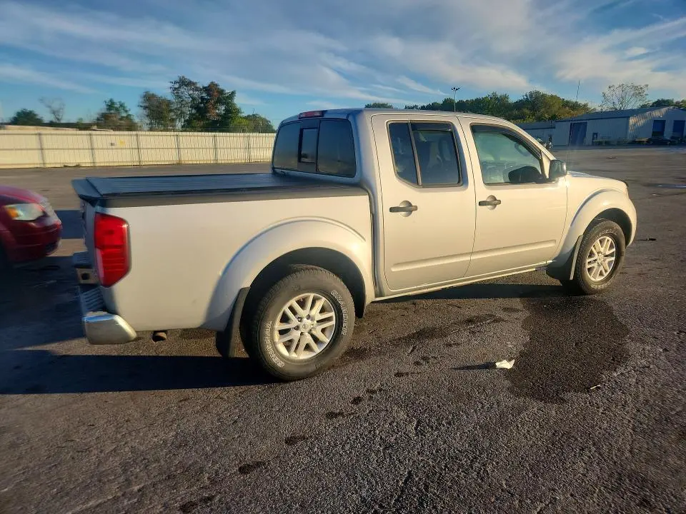 2014 NISSAN FRONTIER SV  