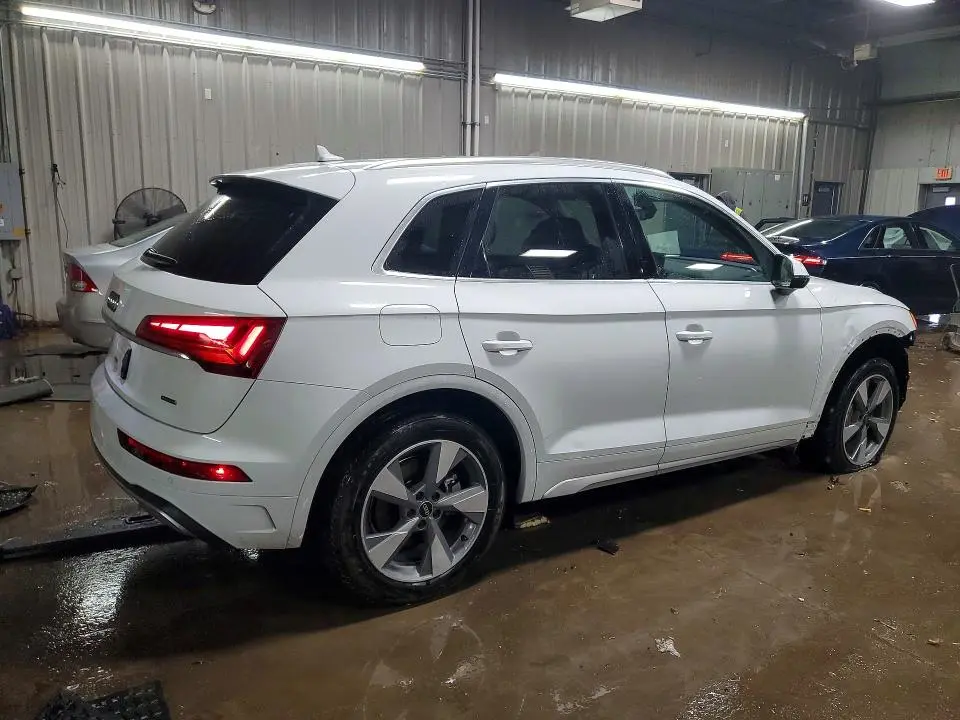 2024 AUDI Q5 PREMIUM 40  