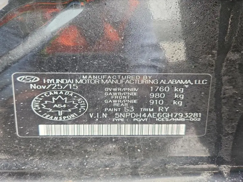 2016 HYUNDAI ELANTRA SE  