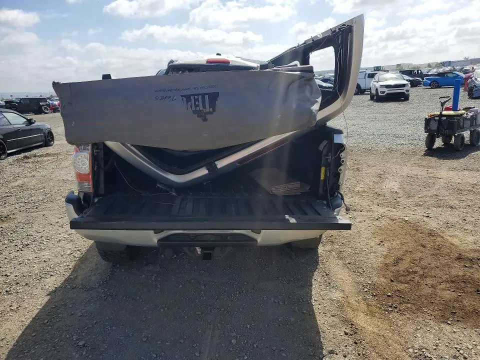 2011 TOYOTA TACOMA DOUBLE CAB PRERUNNER  
