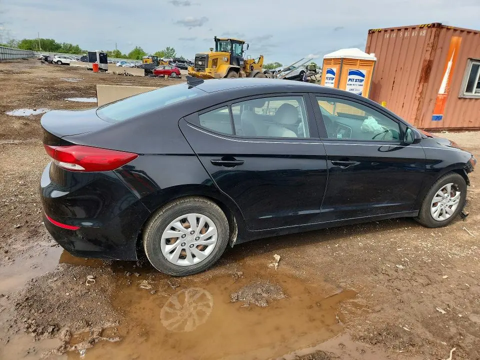 2017 HYUNDAI ELANTRA SE  