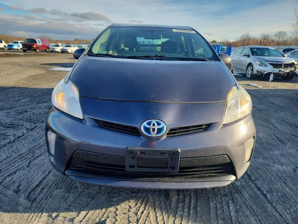 2015 TOYOTA PRIUS TWO  