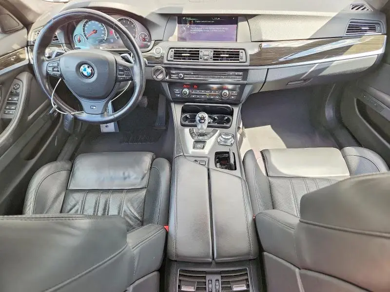 2013 BMW M5   