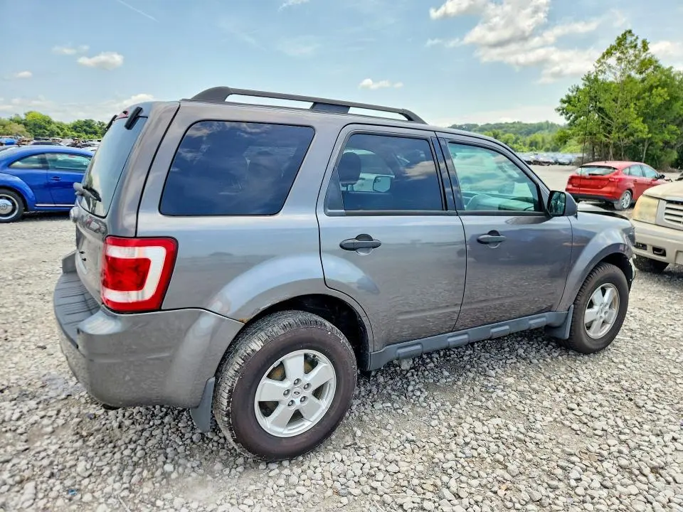 2012 FORD ESCAPE XLT  