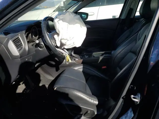 2018 MAZDA 3 TOURING  