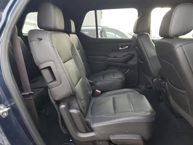 2022 CHEVROLET TRAVERSE LT  