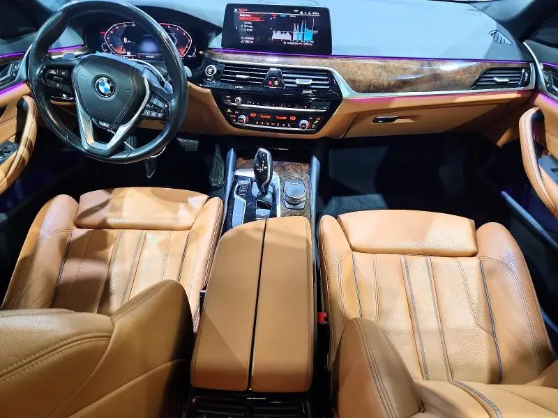 2020 BMW 530 XI  